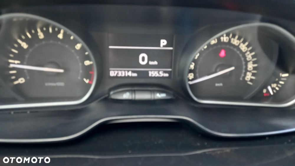 Peugeot 208 1.2 PureTech GPF Allure S&S EAT6 - 21