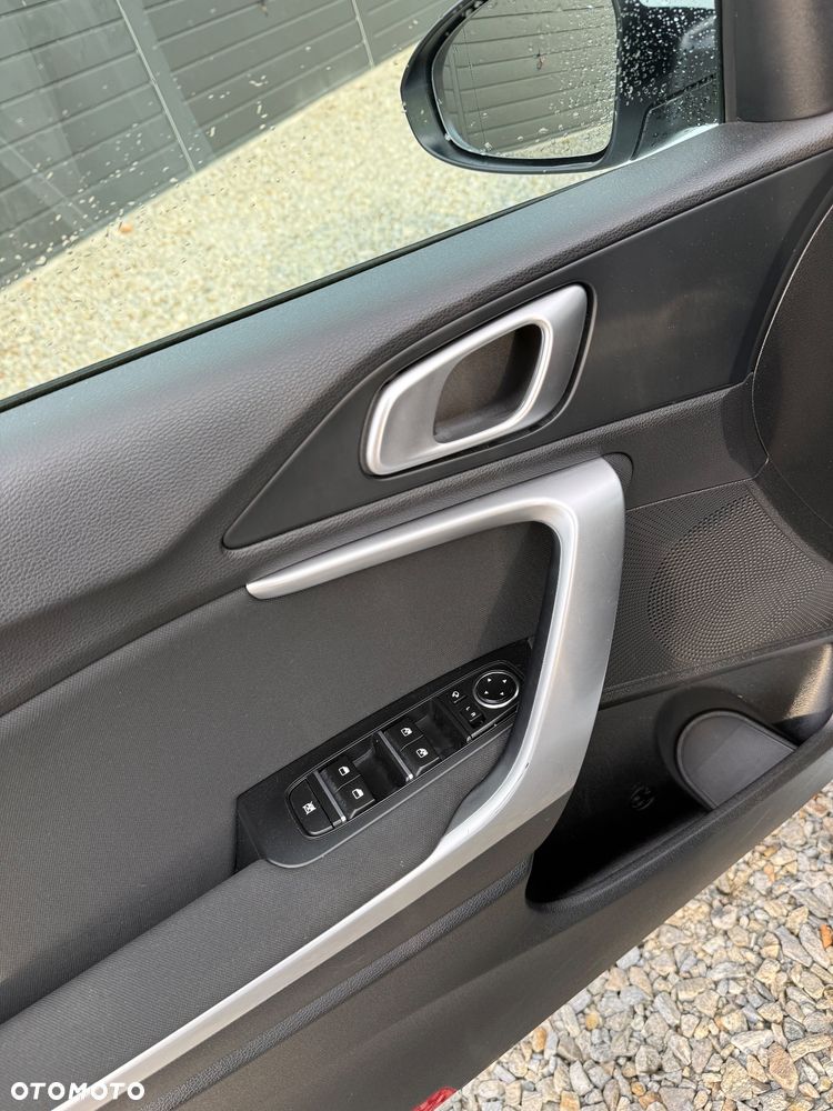 Kia Ceed 1.6 CRDi (48V Mild-Hybrid) Platinum - 13