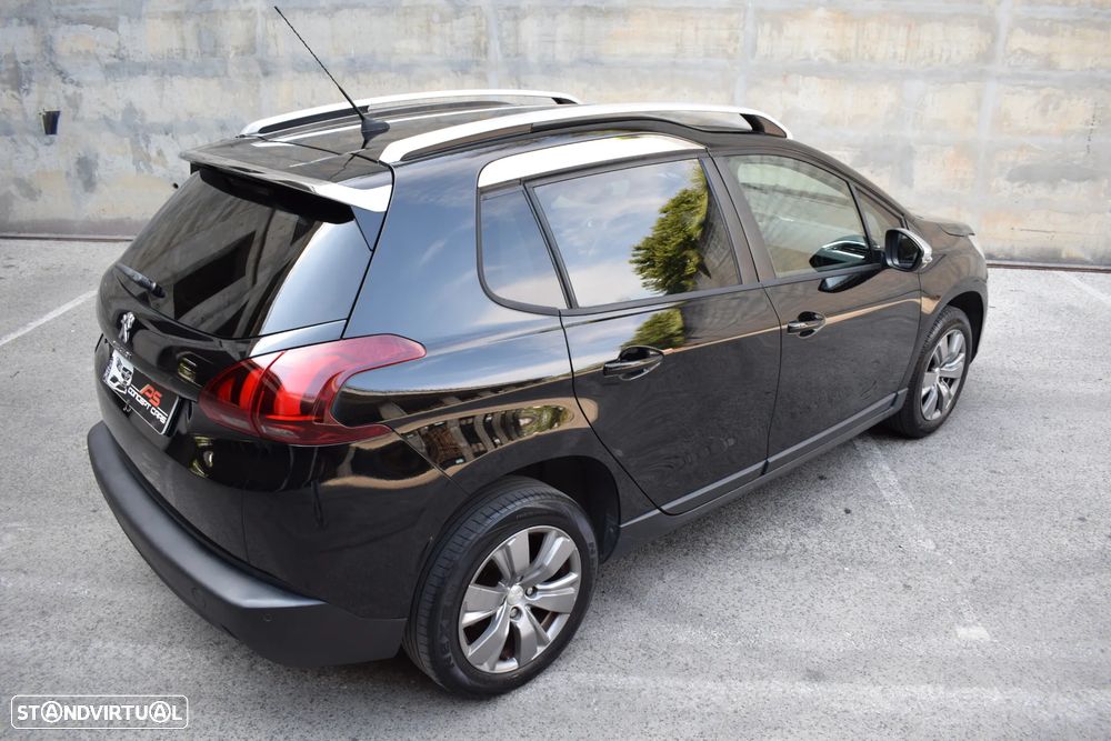 Peugeot 2008 1.6 BlueHDi Style - 38