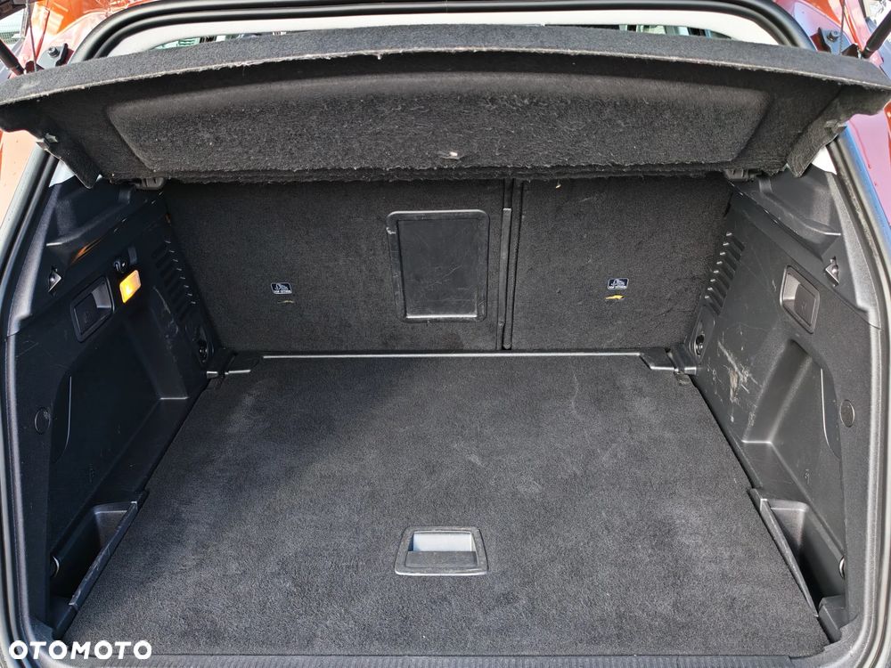 Peugeot 3008 1.2 PureTech Active S&S EAT6 - 29