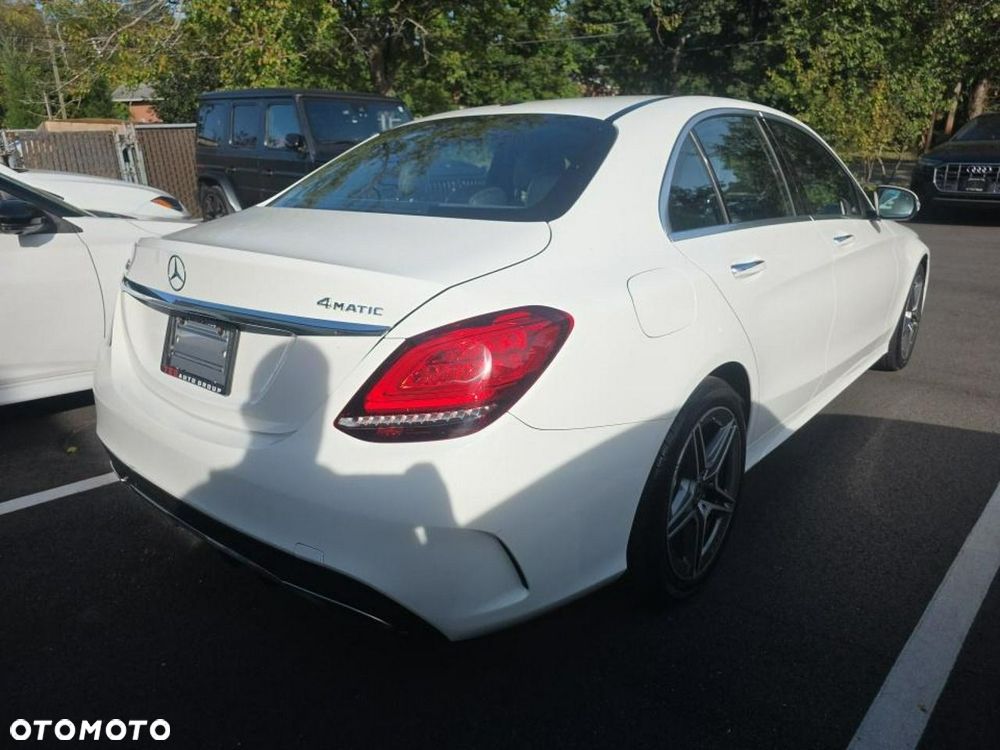 Mercedes-Benz C-Class 2019 photo 4