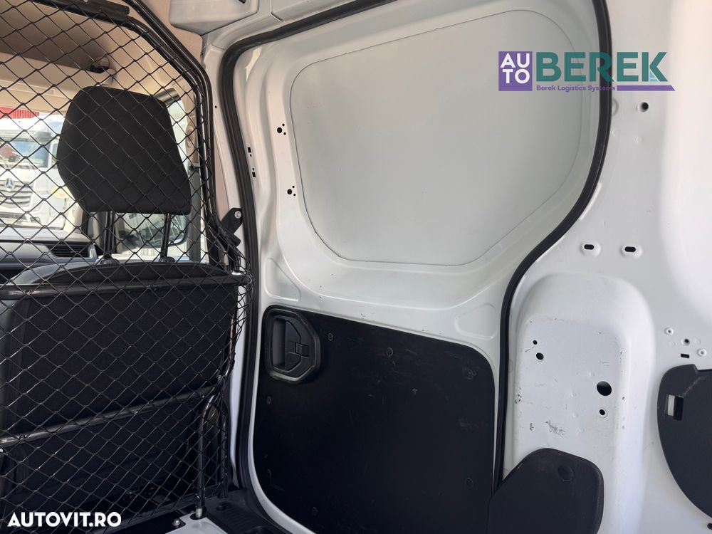 Renault Express Van - 24