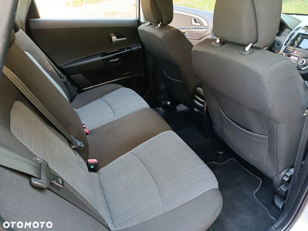 Kia Ceed 1.4 CVVT Spirit - 23