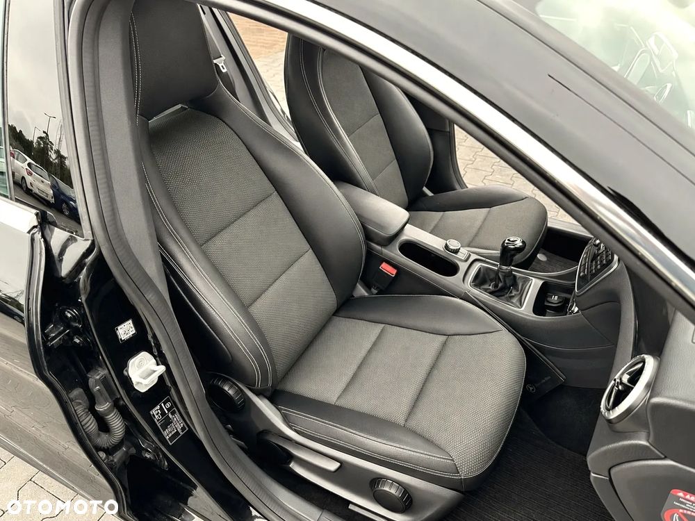 Mercedes-Benz CLA 180 BlueEFFICIENCY Edition - 21