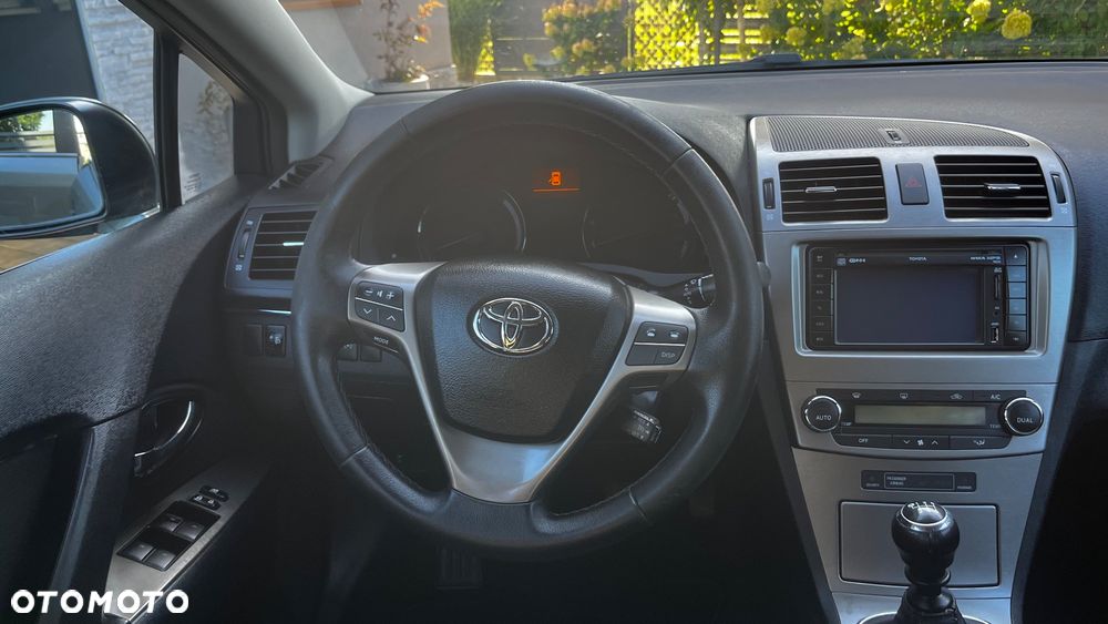 Toyota Avensis 1.8 Business Edition - 16