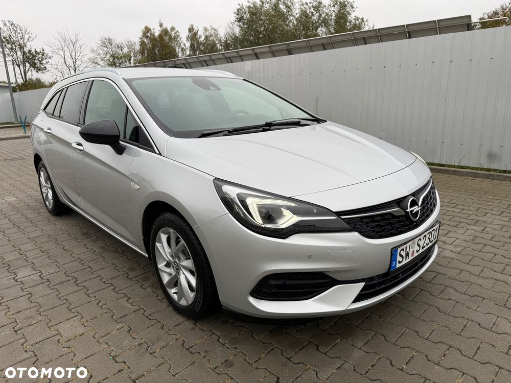 Opel Astra 2020 photo 2