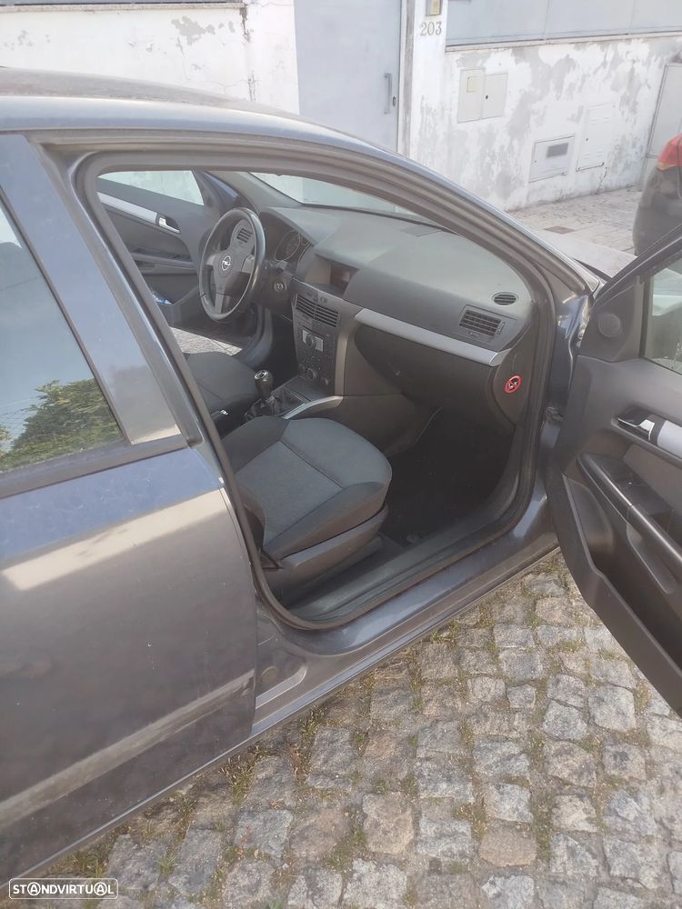 Opel Astra 1.3 CDTi Cosmo - 3