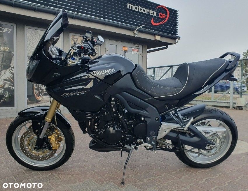 Triumph Tiger - 2