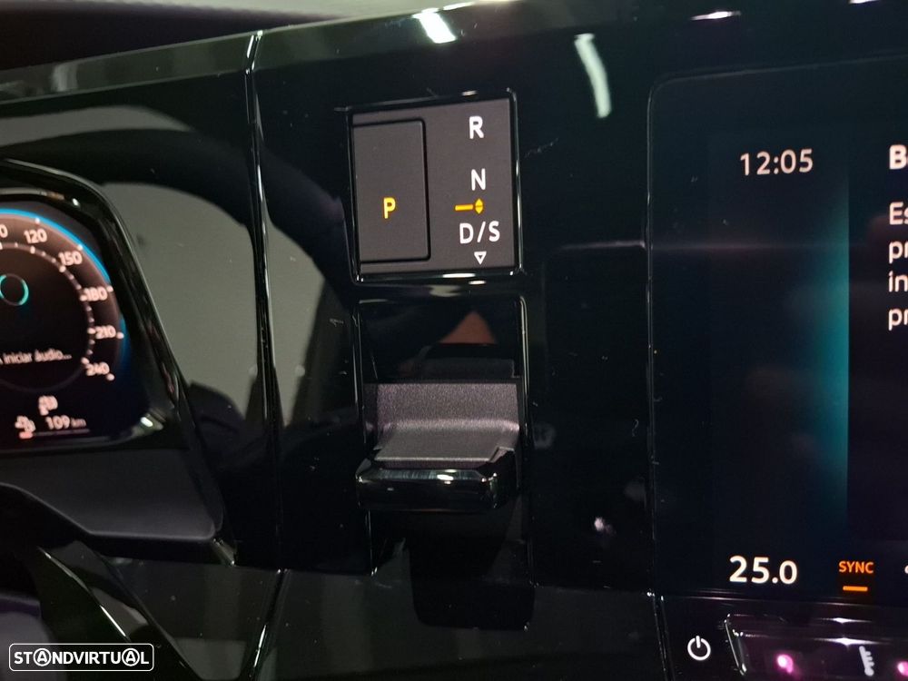 VW Multivan 1.5 TSI e-Hybrid Life DSG - 17