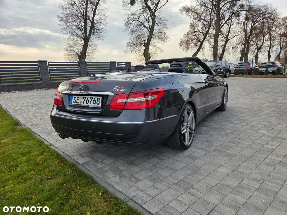 Mercedes-Benz Klasa E ver-e--klasse-cabrio-avantgarde - 8