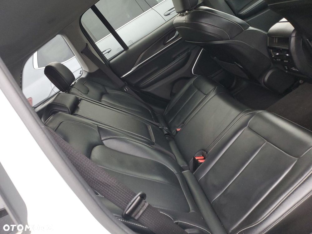 Jeep Grand Cherokee - 36