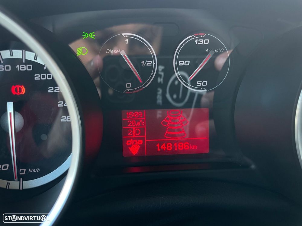 Alfa Romeo Giulietta 1.6 JTDm Corporate - 8