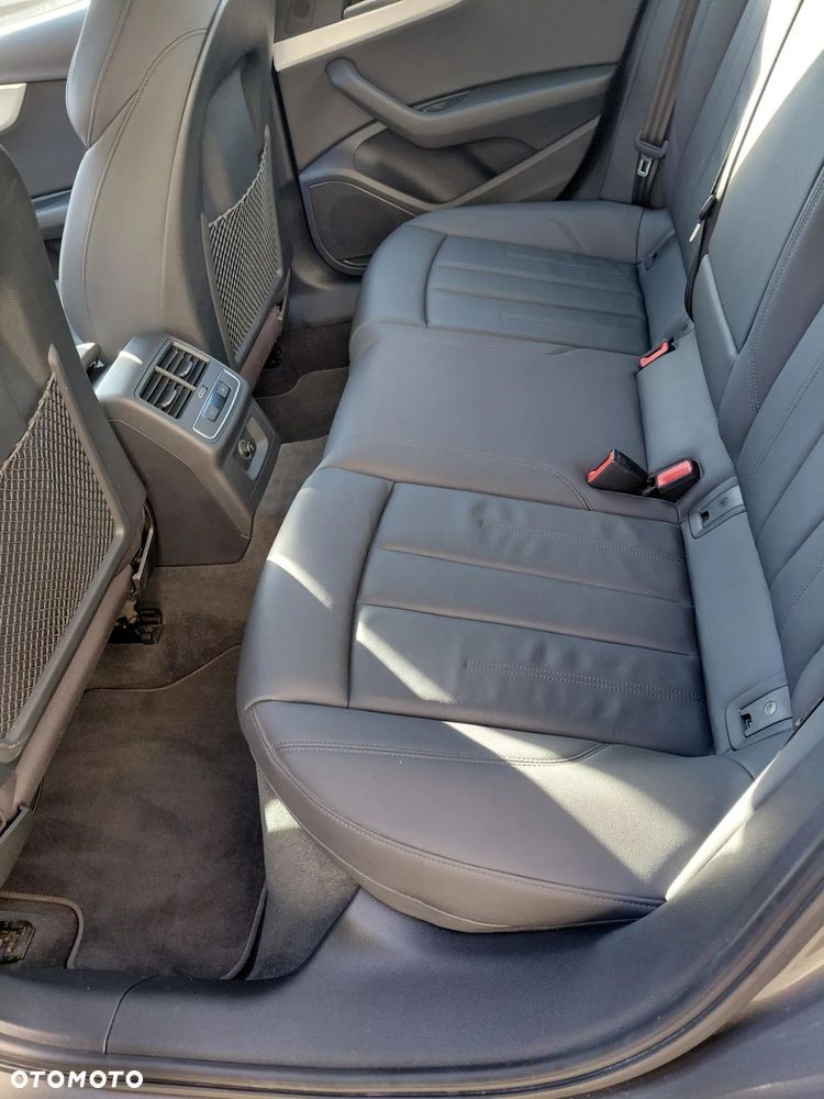 Audi A4 Limousine 35 TFSI S tronic - 8