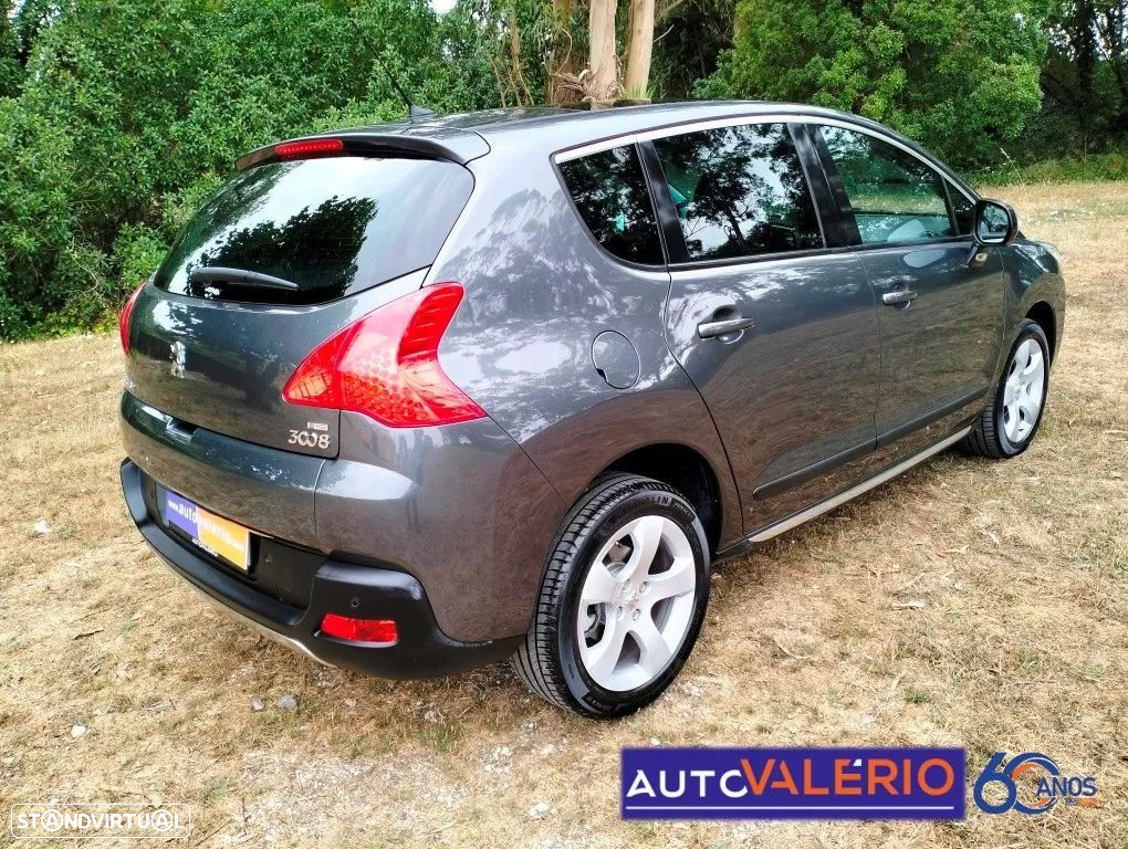 Peugeot 3008 1.6 e-HDi Allure 2-Tronic - 5