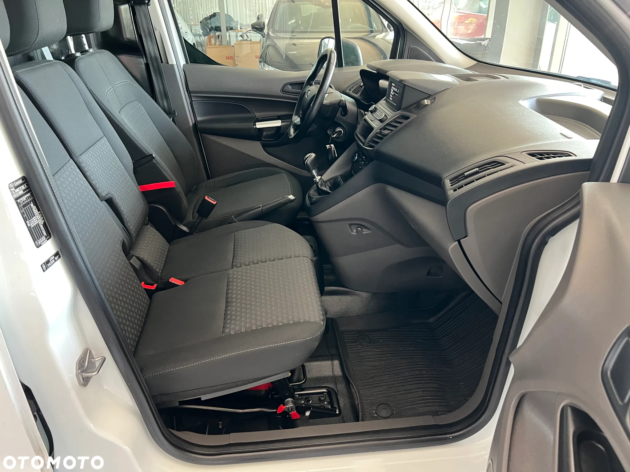 Ford Connect - 35