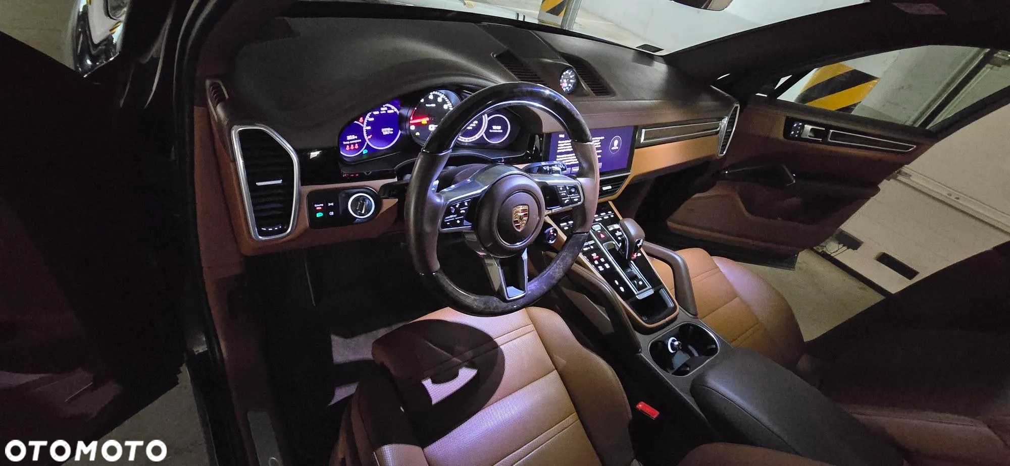 Porsche Cayenne Standard - 12