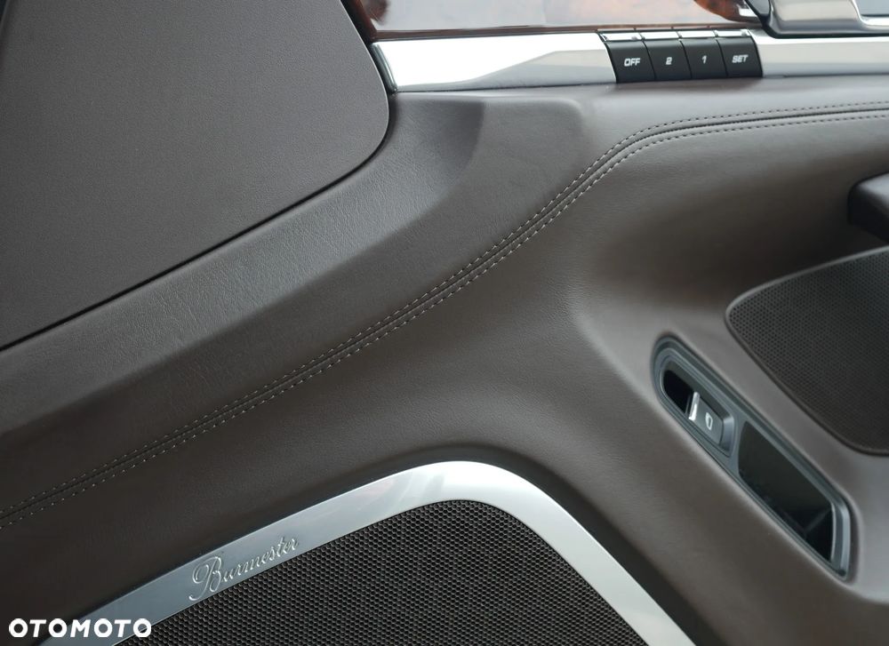 Porsche Panamera Turbo S PDK - 21