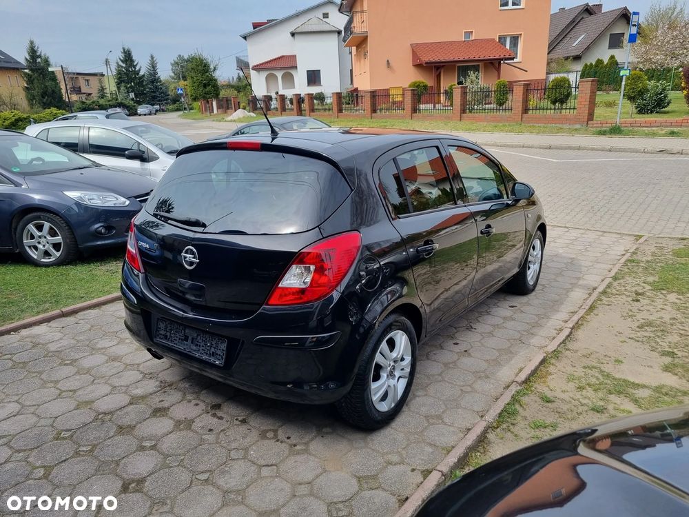 Opel Corsa 1.4 16V Satellite - 3