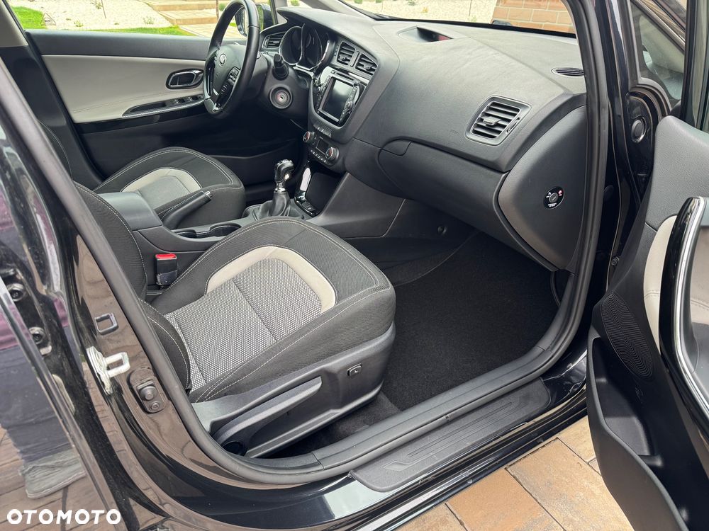 Kia Ceed 1.6 GDI Fifa World Cup Edition - 31