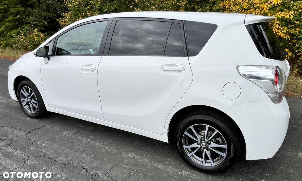 Toyota Verso - 5