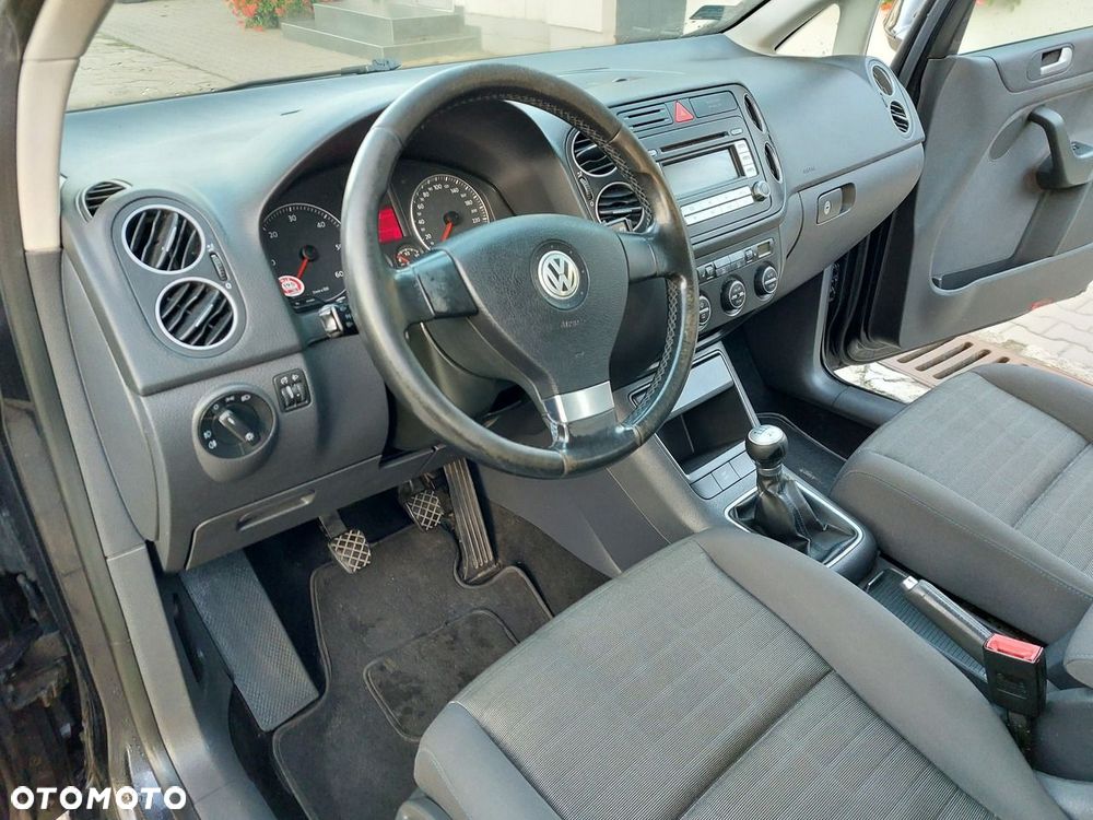 Volkswagen Golf Plus - 8
