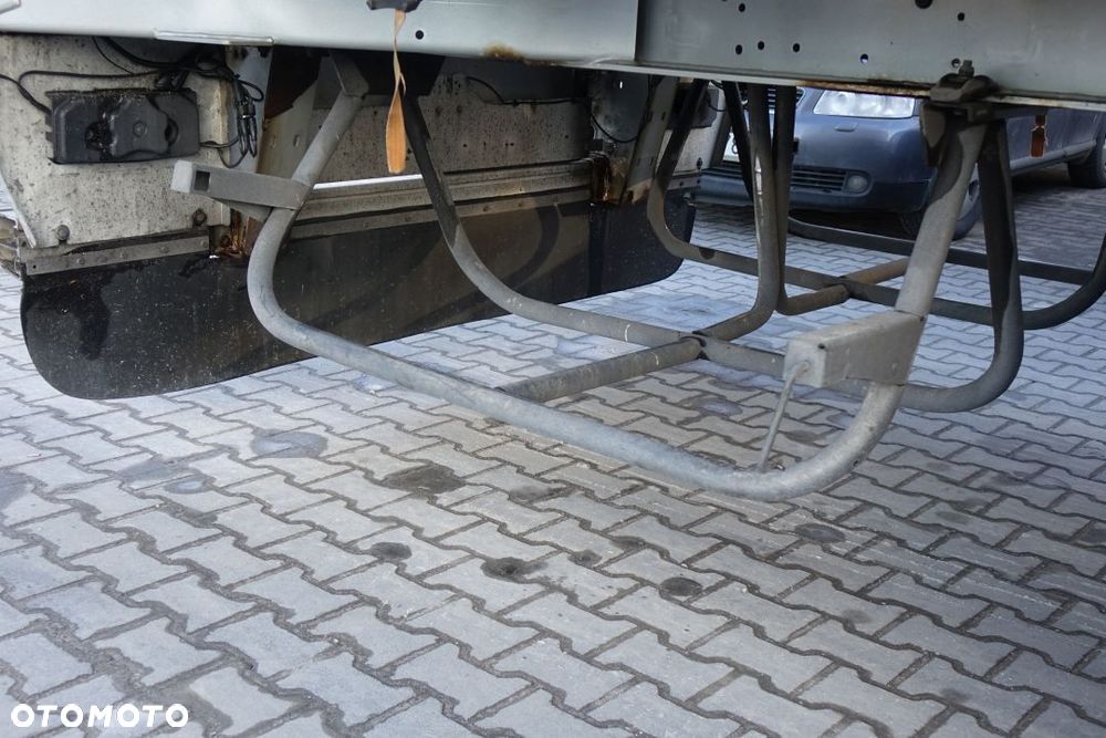 Lamberet CHŁODNIA / SR2 / CARRIER VECTOR 1550 / SAF / DRUKARKA / KOSZ NA KOŁO ZAPASOWE - 20