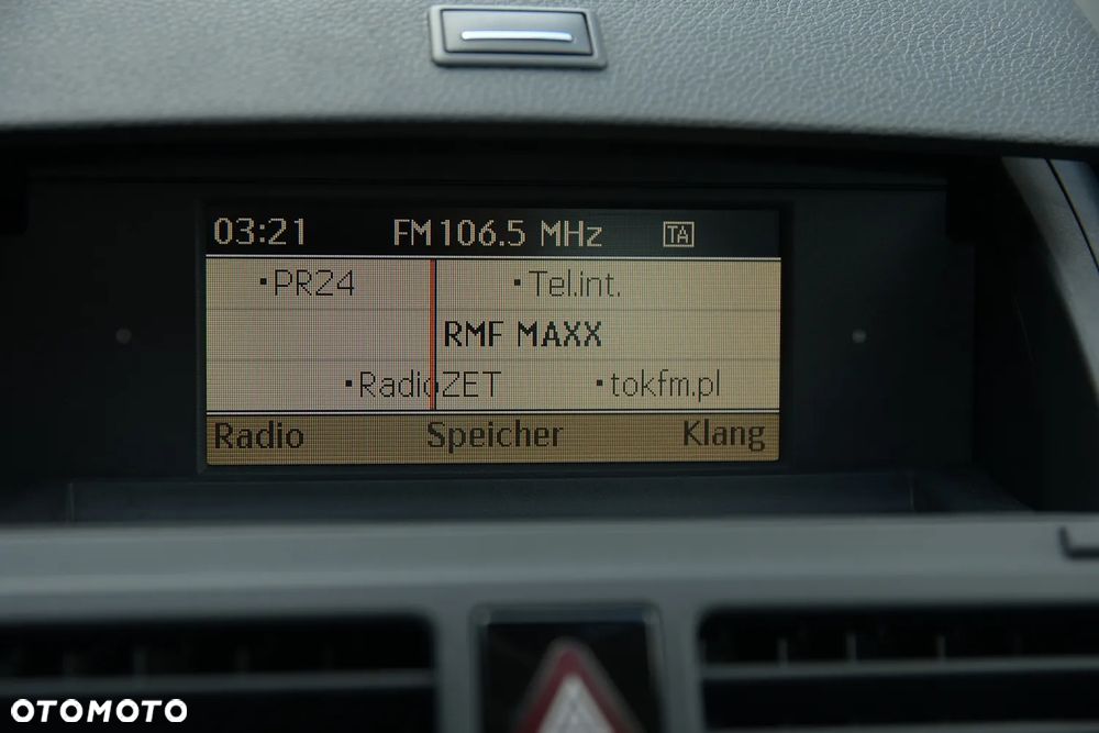 Mercedes-Benz Klasa C 180 T Kompressor Avantgarde - 33