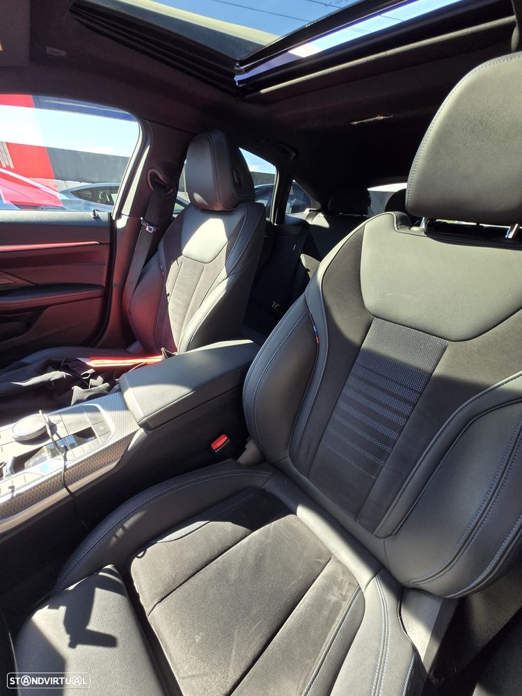 BMW i4 eDrive35 Gran Coupe M Sport - 10