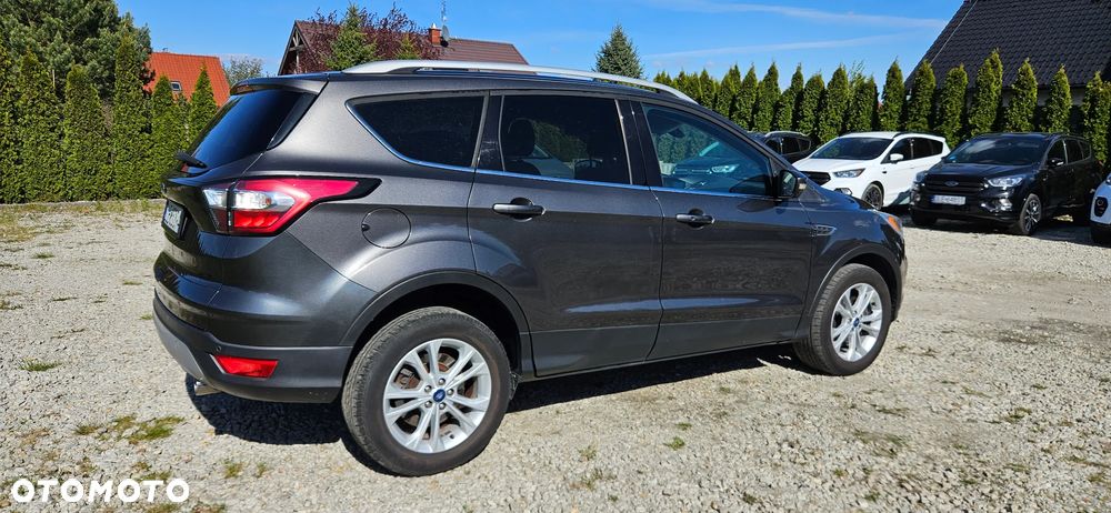 Ford Kuga 2.0 TDCi 2x4 Titanium - 5