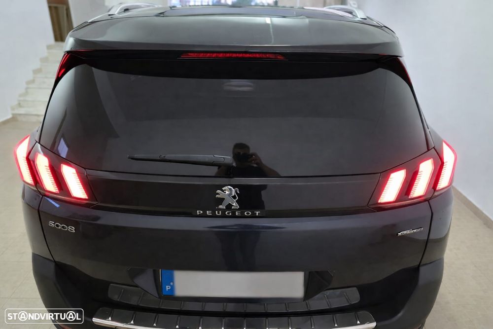 Peugeot 5008 1.5 BlueHDi GT Line J19 EAT8 - 7
