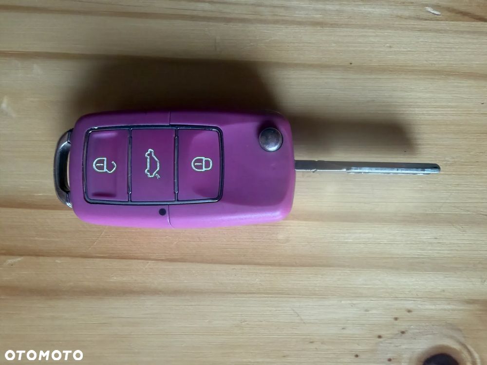 Stacyjka z Różowym kluczykiem !!! New Beetle , Golf IV - 1