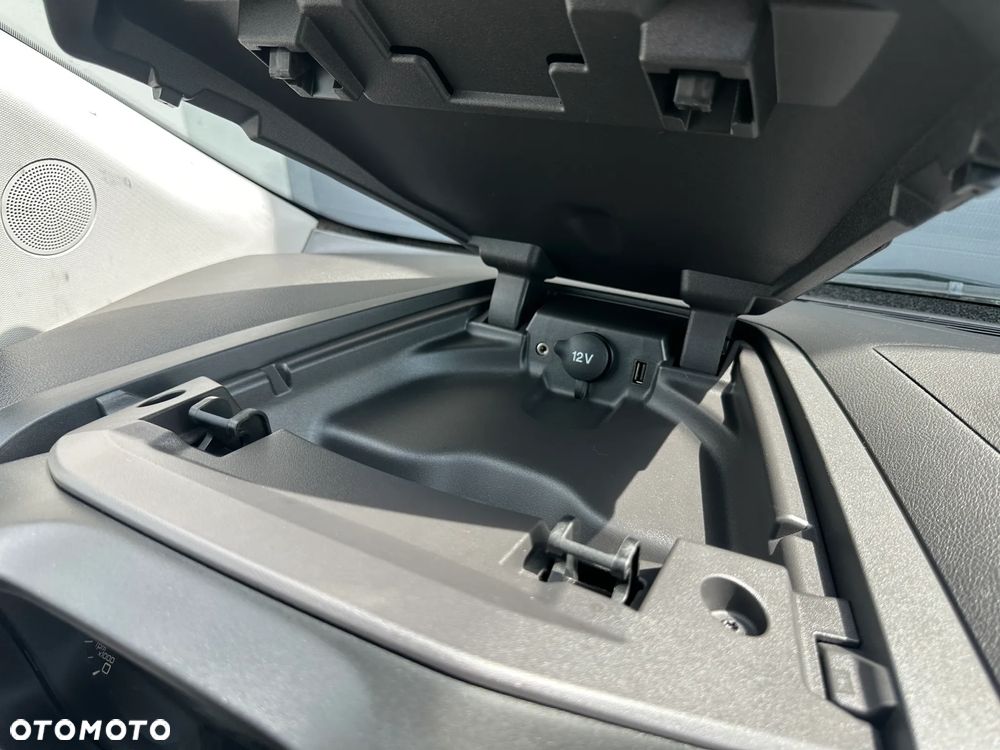 Ford Transit Custom - 28