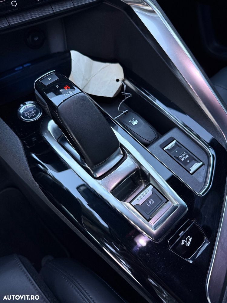 Peugeot 3008 Hybrid4 300 e-EAT8 GT Pack - 39