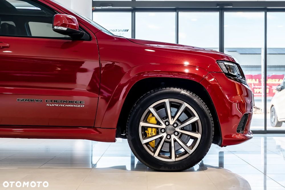 Jeep Grand Cherokee - 17