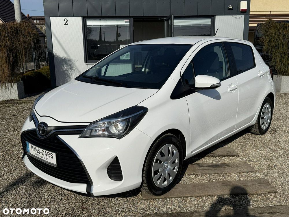 Toyota Yaris - 10