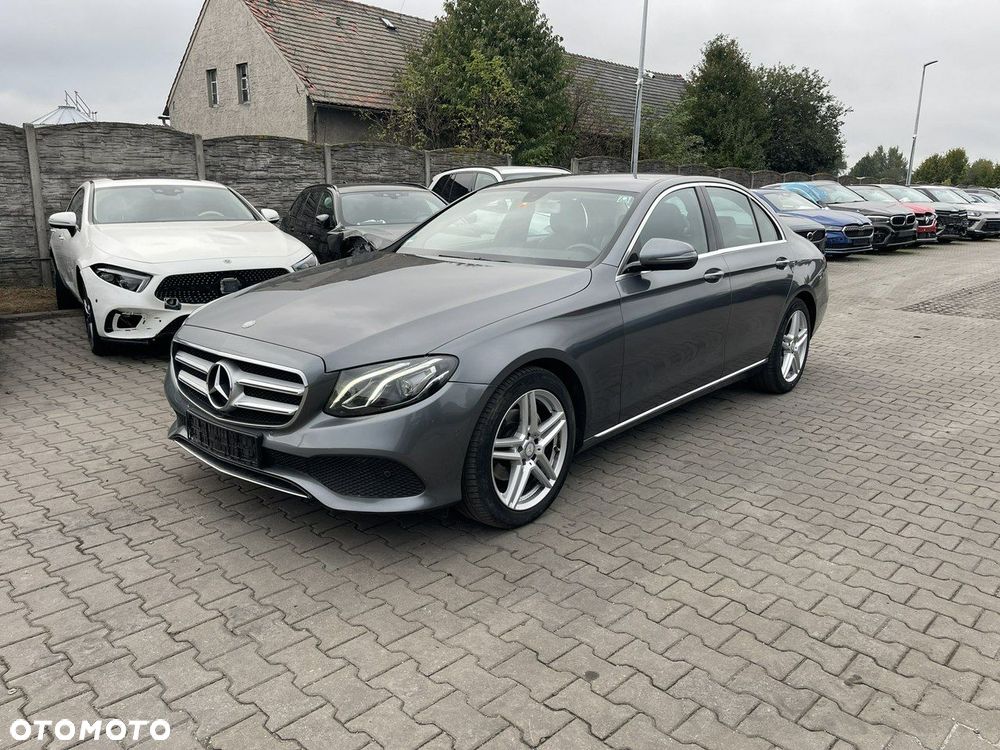 Mercedes-Benz Klasa E 200 d 9G-TRONIC - 2