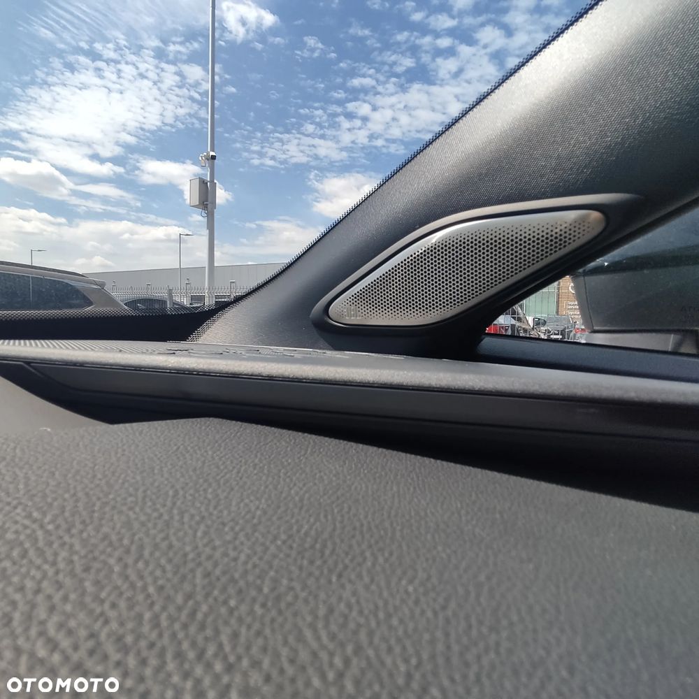 Toyota C-HR 2.0 Hybrid Dynamic Force Tokyo Edition - 32