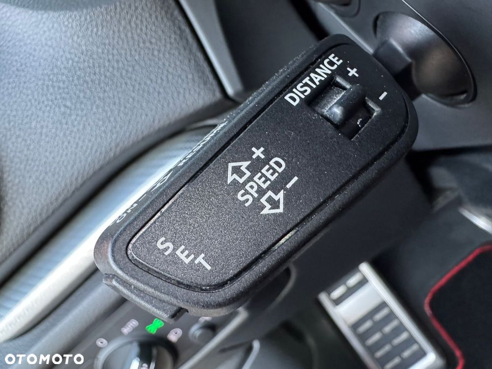 Audi RS3 Sportback S tronic - 32