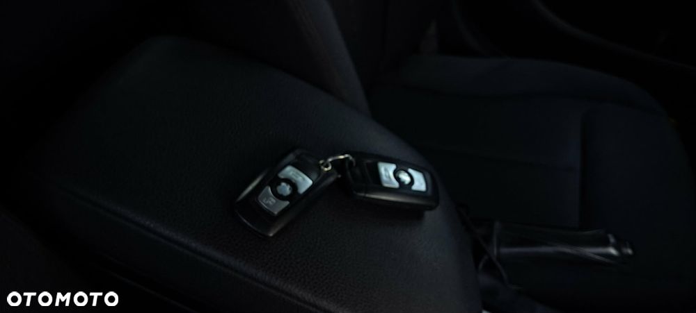 BMW Seria 1 116i - 11