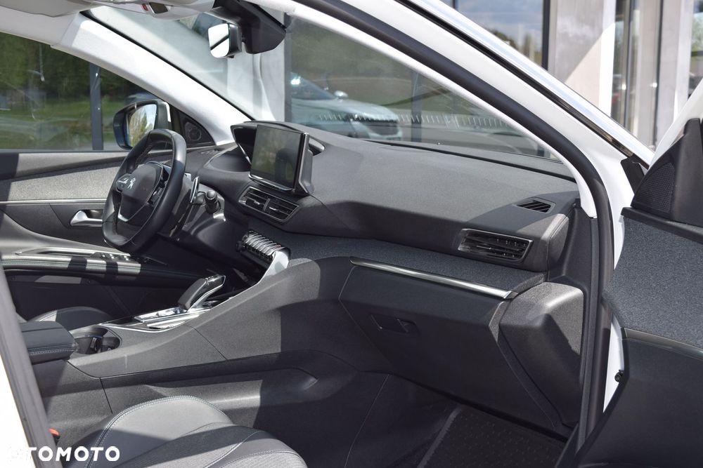 Peugeot 3008 225 e-EAT8 Allure - 21