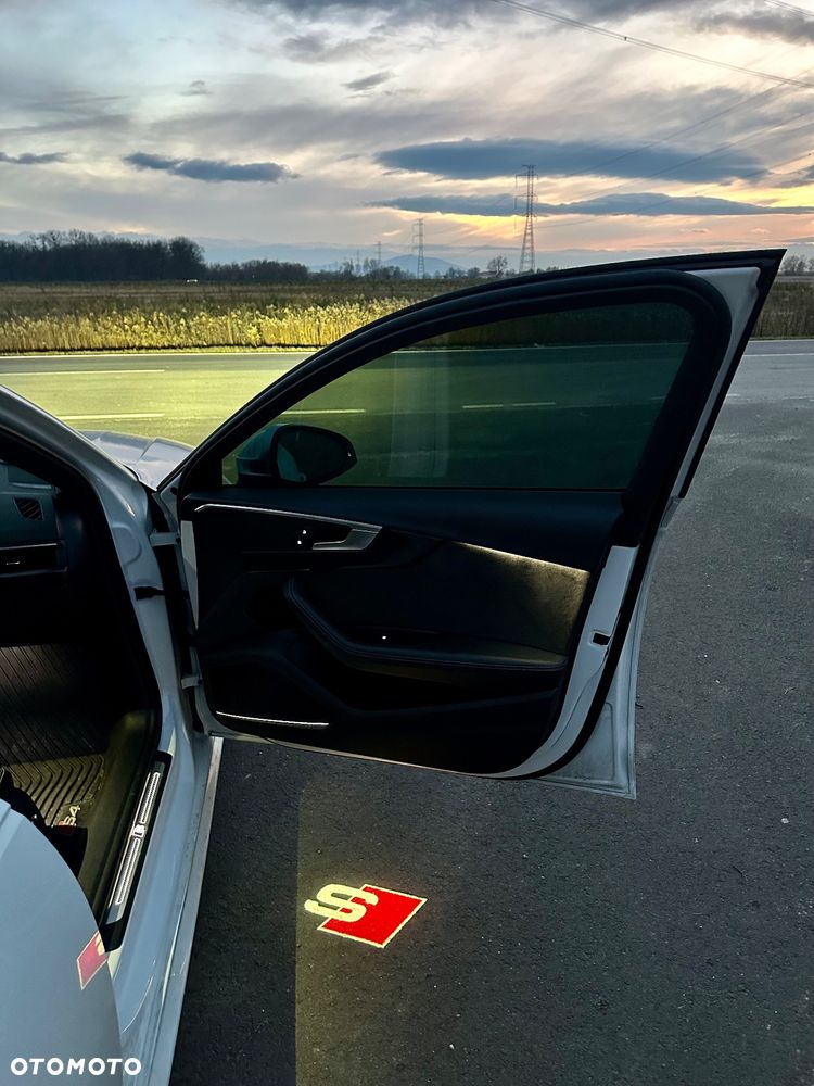 Audi S4 Limousine - 13