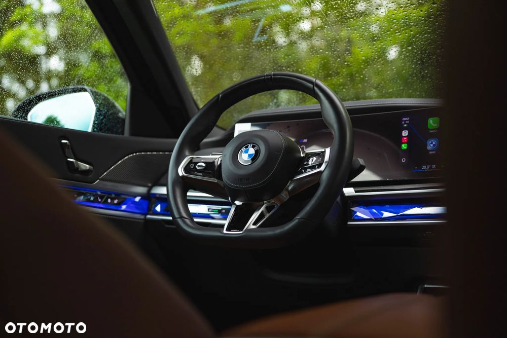 BMW Seria 7 - 22