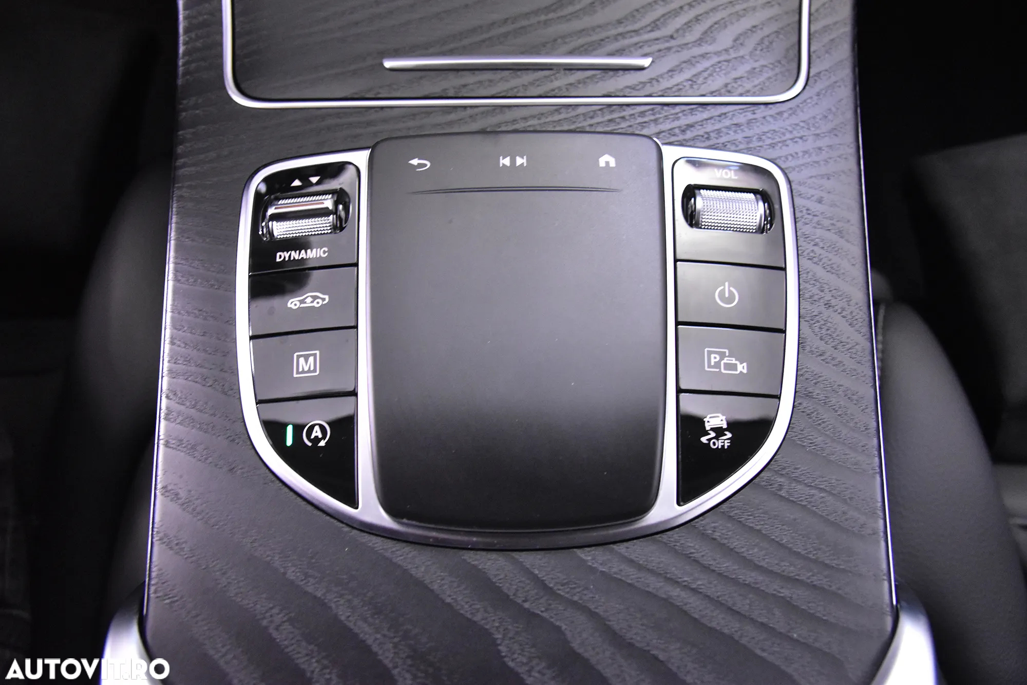 Mercedes-Benz GLC - 17