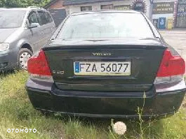 Volvo S60 2.4D5 Momentum - 3