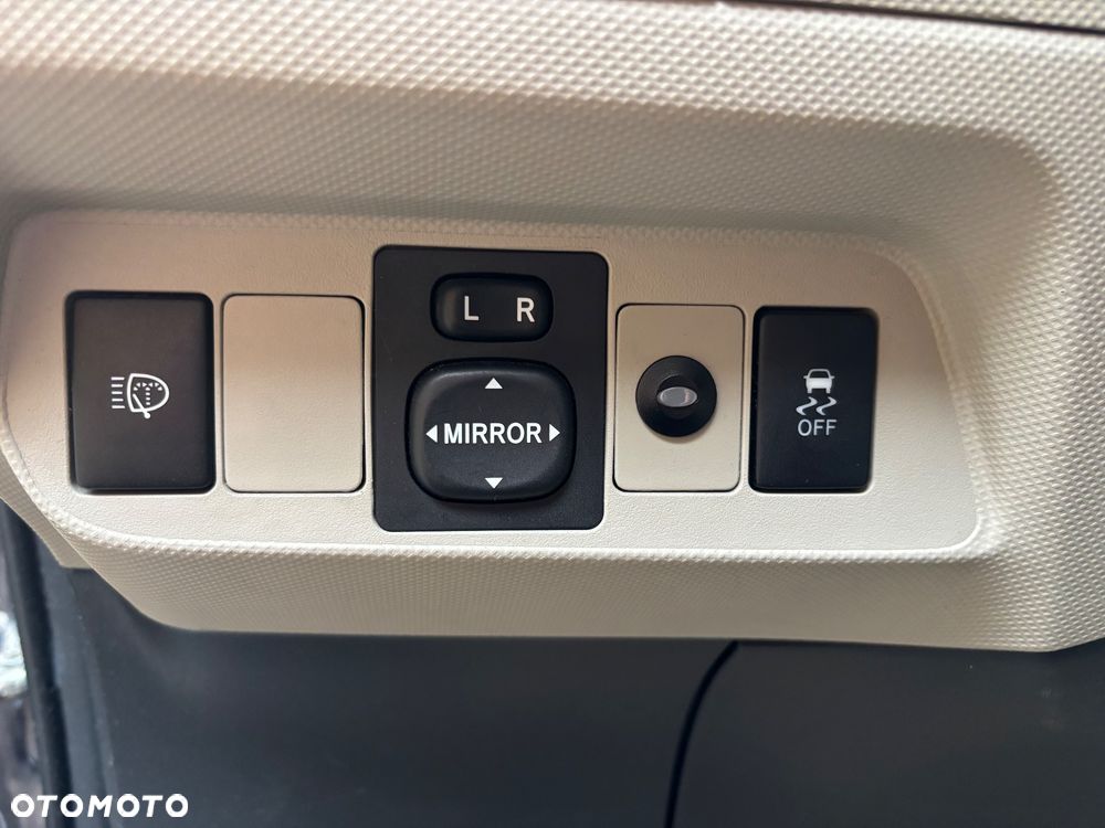 Toyota Auris 1.6 VVT-i Premium MM - 30