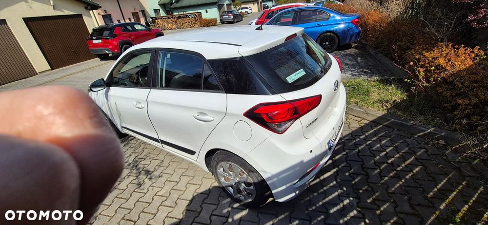 Hyundai i20 1.2 BlueDrive Classic + - 5