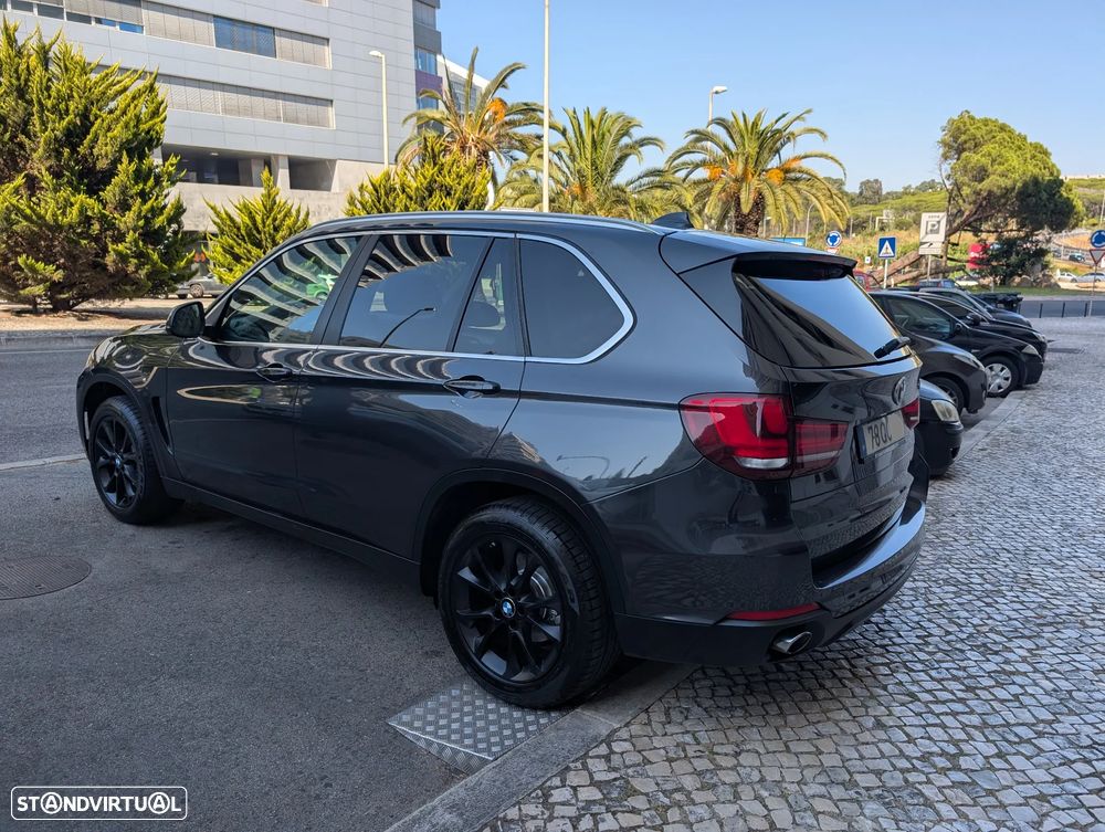 BMW X5 25 d sDrive Comfort 7L - 6