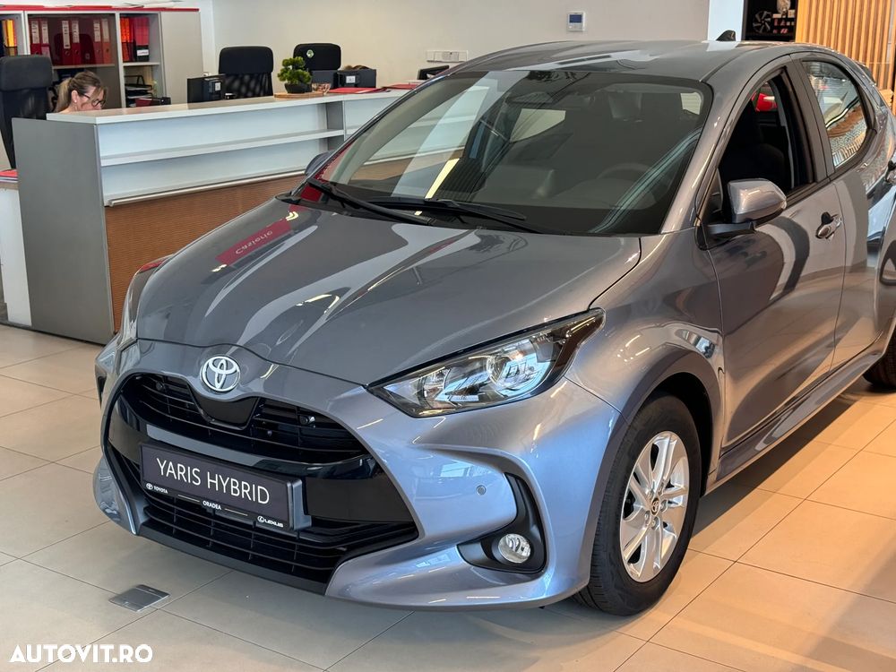 Toyota Yaris 1.5 VVT-i HSD Active - 8