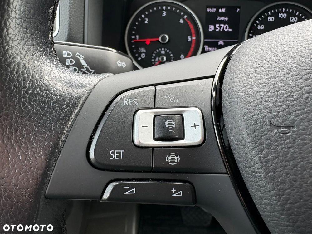 Volkswagen Grand California - 12