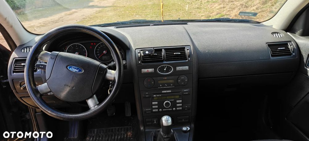 Ford Mondeo 1.8 X - 10